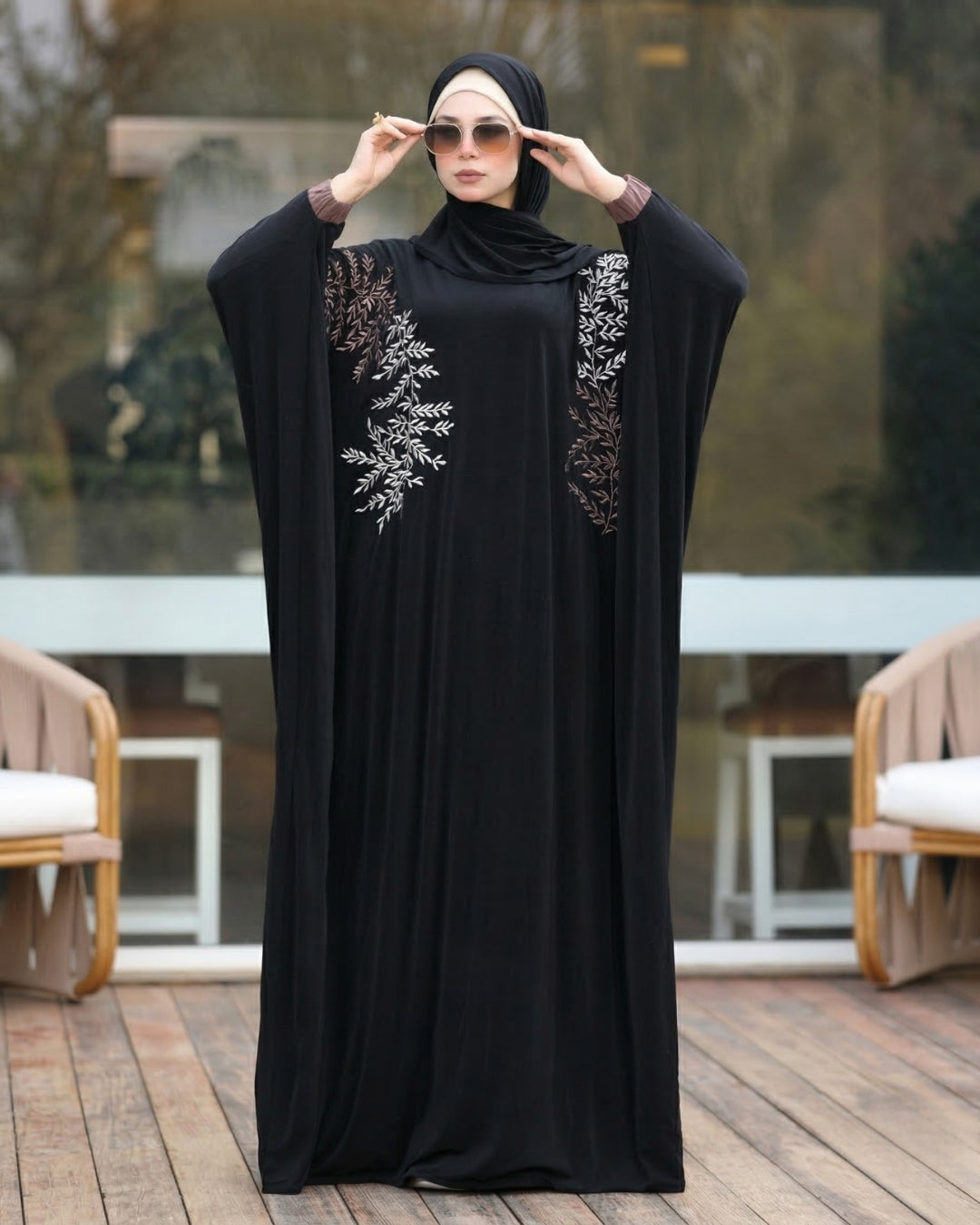 إسدال اي تي واي بتطريز يدوي – 070