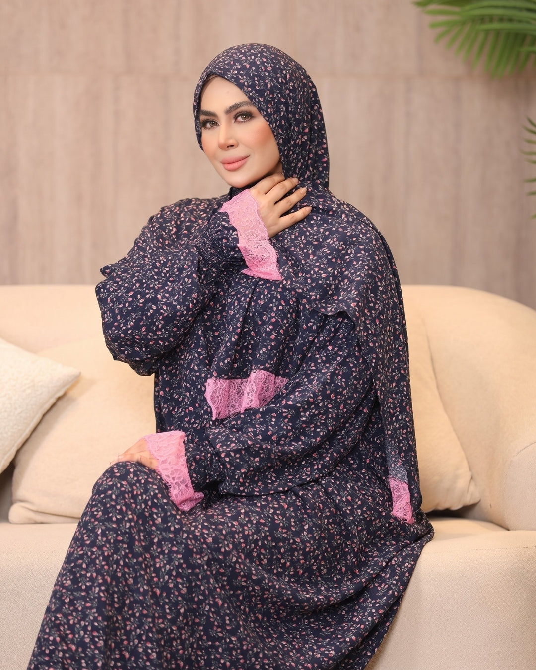 إسدال رفيف فسكوز ريون بدانتيل بينك – B202